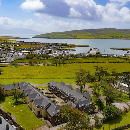 Holiday home Courtyard 4 Bed By Trident Homes