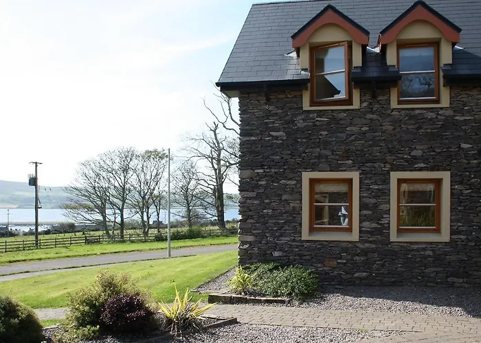 Casa vacanze Courtyard 4 Bed Sleeps 8 *